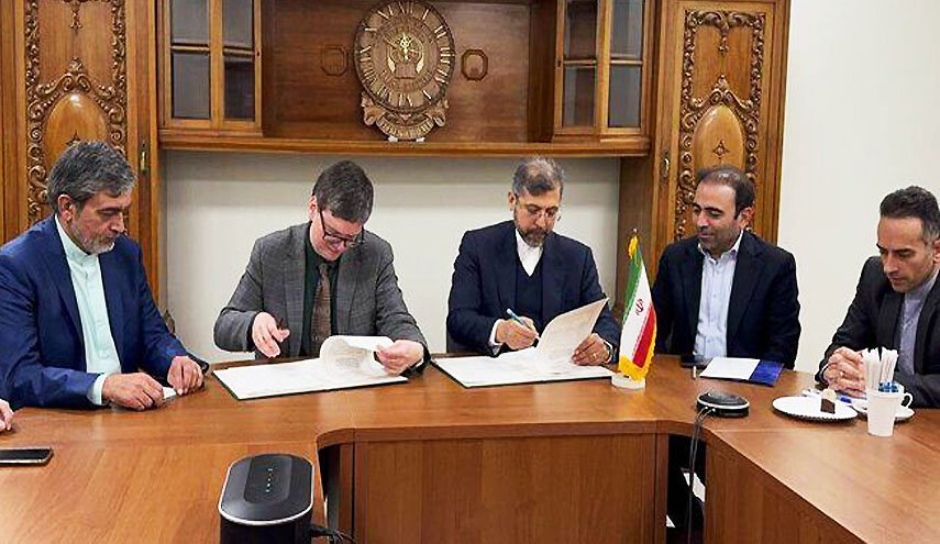 مركزان علميان وبحثيان إيراني وروسي يوقعان اتفاقية تعاون في موسكو